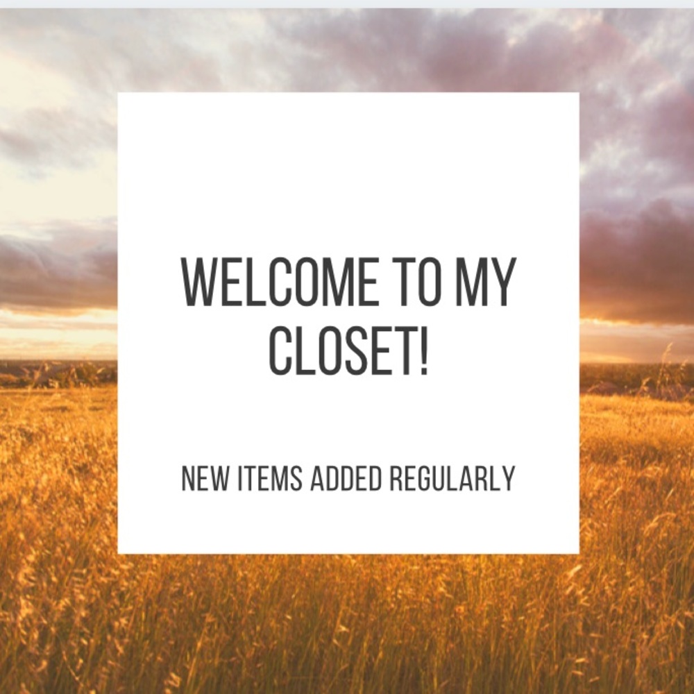 🌸Josie J 🌸Like this page to bookmark my Closet!